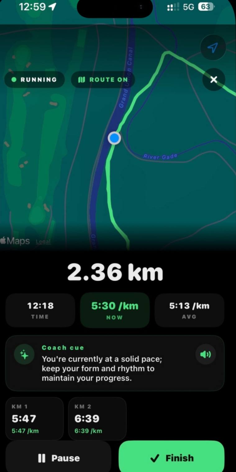Live run map with pace, splits and AI coach cue